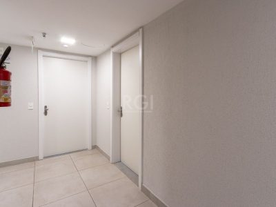 Conjunto/Sala à venda com 56m², 1 vaga no bairro Cristal em Porto Alegre - Foto 2