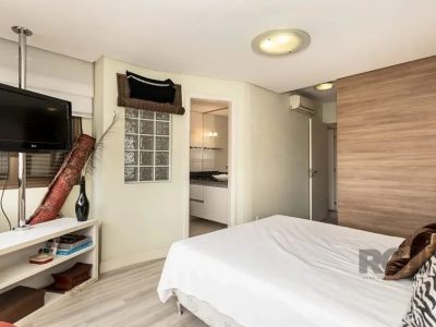 Apartamento à venda com 84m², 2 quartos, 2 suítes, 2 vagas no bairro Auxiliadora em Porto Alegre - Foto 12