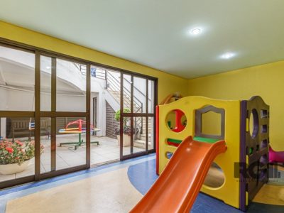 Apartamento à venda com 84m², 2 quartos, 2 suítes, 2 vagas no bairro Auxiliadora em Porto Alegre - Foto 34