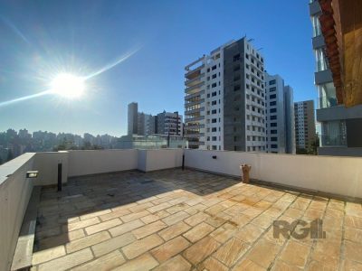 Cobertura à venda com 225m², 2 quartos, 1 suíte, 2 vagas no bairro Petrópolis em Porto Alegre - Foto 41