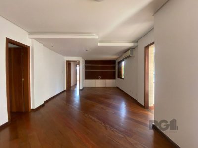 Cobertura à venda com 225m², 2 quartos, 1 suíte, 2 vagas no bairro Petrópolis em Porto Alegre - Foto 5