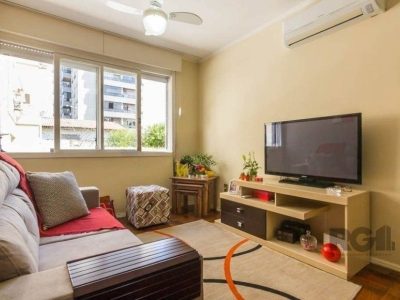 Apartamento à venda com 86m², 3 quartos, 1 vaga no bairro Petrópolis em Porto Alegre - Foto 2