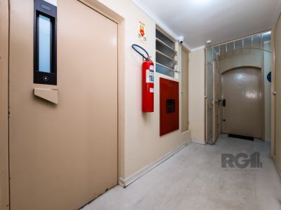 Apartamento à venda com 75m², 2 quartos, 1 vaga no bairro Cristal em Porto Alegre - Foto 31