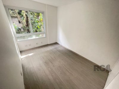 Apartamento à venda com 89m², 3 quartos, 1 suíte, 2 vagas no bairro Petrópolis em Porto Alegre - Foto 16