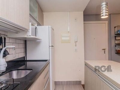 Apartamento à venda com 65m², 3 quartos, 1 suíte, 1 vaga no bairro Vila Ipiranga em Porto Alegre - Foto 17