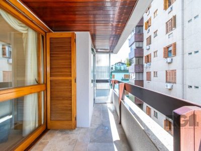 Cobertura à venda com 227m², 3 quartos, 1 suíte, 3 vagas no bairro Bela Vista em Porto Alegre - Foto 9