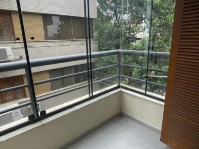 Apartamento à venda com 94m², 2 quartos, 1 suíte, 1 vaga no bairro Petrópolis em Porto Alegre - Foto 10