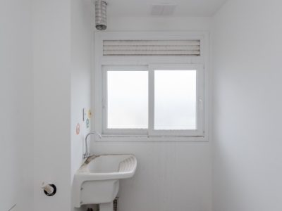 Apartamento à venda com 76m², 3 quartos, 1 suíte, 1 vaga no bairro Navegantes em Porto Alegre - Foto 12