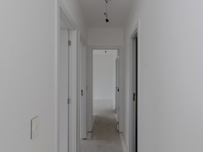 Apartamento à venda com 76m², 3 quartos, 1 suíte, 1 vaga no bairro Navegantes em Porto Alegre - Foto 17