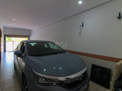 Casa à venda com 379m², 4 quartos, 2 suítes, 4 vagas no bairro Ipanema em Porto Alegre - Foto 42