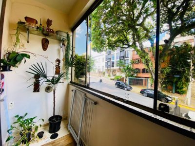 Apartamento à venda com 100m², 3 quartos, 1 vaga no bairro Petrópolis em Porto Alegre - Foto 11