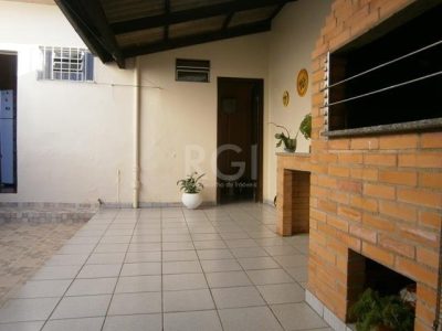 Casa à venda com 90m², 2 quartos, 4 vagas no bairro São Geraldo em Porto Alegre - Foto 19