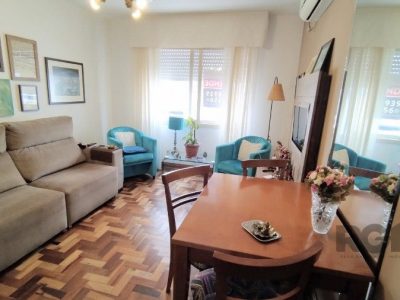 Apartamento à venda com 74m², 3 quartos no bairro Vila Ipiranga em Porto Alegre - Foto 3