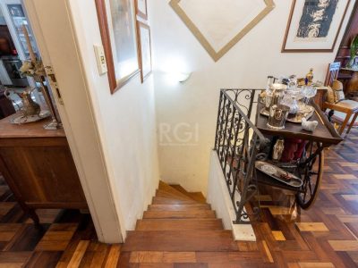 Casa à venda com 192m², 4 quartos, 3 suítes, 4 vagas no bairro Tristeza em Porto Alegre - Foto 30