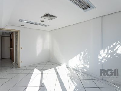 Conjunto/Sala à venda com 234m² no bairro Menino Deus em Porto Alegre - Foto 10