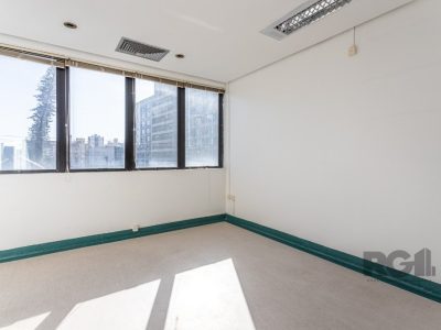 Conjunto/Sala à venda com 234m² no bairro Menino Deus em Porto Alegre - Foto 13