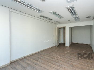 Conjunto/Sala à venda com 234m² no bairro Menino Deus em Porto Alegre - Foto 32