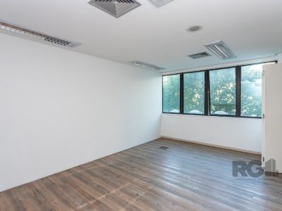 Conjunto/Sala à venda com 234m² no bairro Menino Deus em Porto Alegre - Foto 46