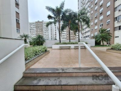 Apartamento à venda com 54m², 2 quartos, 1 vaga no bairro Passo d'Areia em Porto Alegre - Foto 24