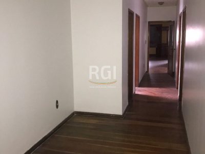 Cobertura à venda com 456m², 4 quartos, 1 suíte, 2 vagas no bairro Glória em Porto Alegre - Foto 18