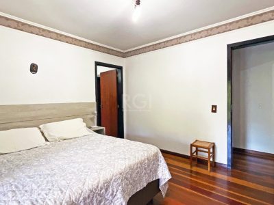 Casa à venda com 306m², 4 quartos, 4 suítes, 6 vagas no bairro Jardim Itu em Porto Alegre - Foto 22