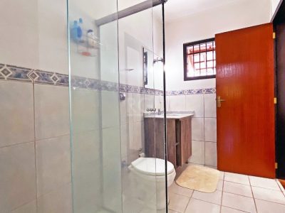 Casa à venda com 306m², 4 quartos, 4 suítes, 6 vagas no bairro Jardim Itu em Porto Alegre - Foto 40