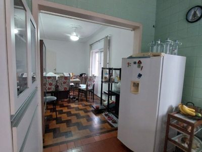 Casa à venda com 184m², 3 quartos, 2 suítes, 4 vagas no bairro Cristal em Porto Alegre - Foto 8