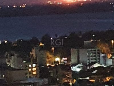 Cobertura à venda com 180m², 3 quartos, 1 suíte, 2 vagas no bairro Menino Deus em Porto Alegre - Foto 7