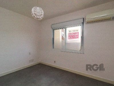 Apartamento à venda com 70m², 3 quartos, 1 suíte, 1 vaga no bairro Partenon em Porto Alegre - Foto 10