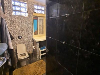 Casa à venda com 276m², 5 quartos, 2 suítes, 3 vagas no bairro Glória em Porto Alegre - Foto 17