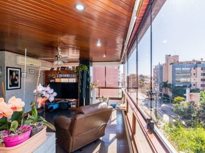 Cobertura à venda com 396m², 4 quartos, 2 suítes, 3 vagas no bairro Jardim Lindóia em Porto Alegre - Foto 2