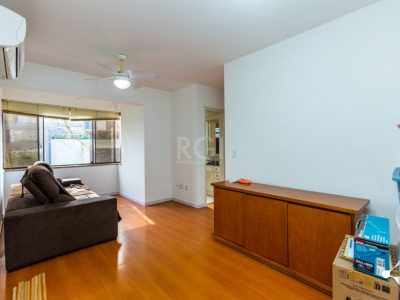 Apartamento à venda com 56m², 2 quartos, 1 vaga no bairro Glória em Porto Alegre - Foto 12