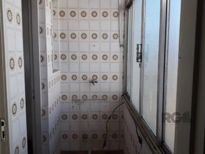 Apartamento à venda com 85m², 2 quartos no bairro Rio Branco em Porto Alegre - Foto 2