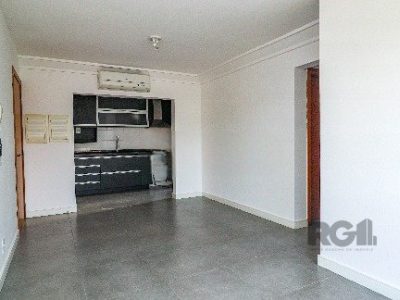 Apartamento à venda com 70m², 3 quartos, 1 suíte, 1 vaga no bairro Partenon em Porto Alegre - Foto 4