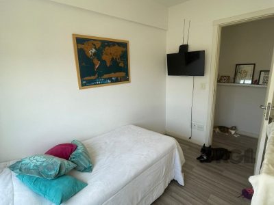 Apartamento à venda com 75m², 3 quartos, 1 suíte, 2 vagas no bairro Partenon em Porto Alegre - Foto 12