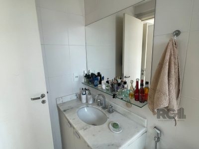 Apartamento à venda com 75m², 3 quartos, 1 suíte, 2 vagas no bairro Partenon em Porto Alegre - Foto 14