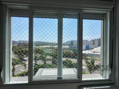 Apartamento à venda com 75m², 3 quartos, 1 suíte, 2 vagas no bairro Partenon em Porto Alegre - Foto 16