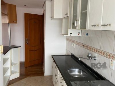 Apartamento à venda com 79m², 2 quartos, 1 suíte, 2 vagas no bairro São João em Porto Alegre - Foto 2