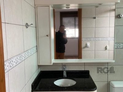 Apartamento à venda com 79m², 2 quartos, 1 suíte, 2 vagas no bairro São João em Porto Alegre - Foto 3