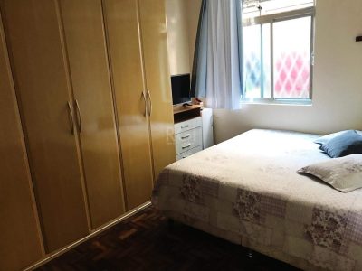 Apartamento à venda com 101m², 2 quartos, 1 vaga no bairro Medianeira em Porto Alegre - Foto 4