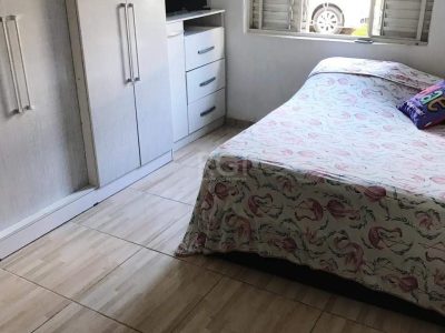 Apartamento à venda com 101m², 2 quartos, 1 vaga no bairro Medianeira em Porto Alegre - Foto 2