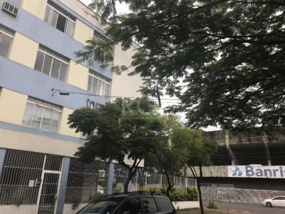 Apartamento à venda com 101m², 2 quartos, 1 vaga no bairro Medianeira em Porto Alegre - Foto 32