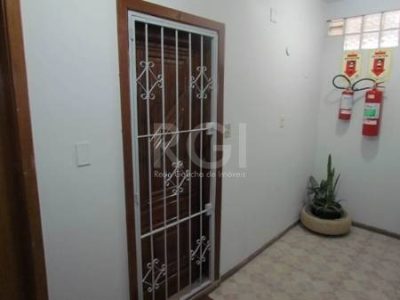 Apartamento à venda com 113m², 3 quartos no bairro Floresta em Porto Alegre - Foto 2