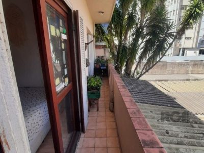 Apartamento à venda com 76m², 2 quartos no bairro Santana em Porto Alegre - Foto 8