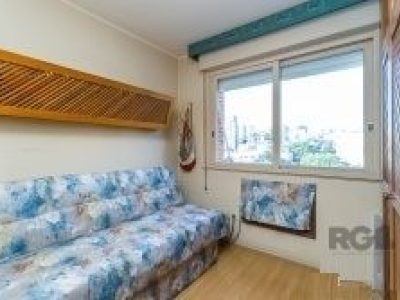 Apartamento à venda com 131m², 3 quartos, 1 suíte, 1 vaga no bairro Auxiliadora em Porto Alegre - Foto 11