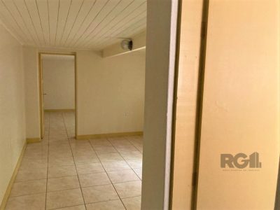 Apartamento à venda com 107m², 3 quartos, 2 suítes no bairro Floresta em Porto Alegre - Foto 7