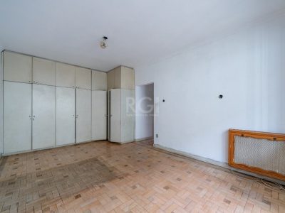 Apartamento à venda com 171m², 3 quartos, 1 suíte, 2 vagas no bairro Centro Histórico em Porto Alegre - Foto 8