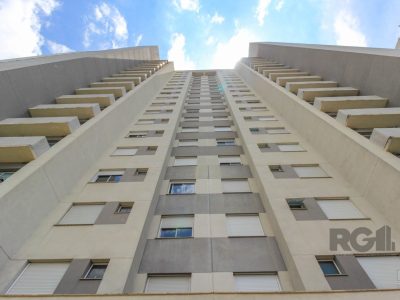 Apartamento à venda com 126m², 3 quartos, 1 suíte, 2 vagas no bairro Petrópolis em Porto Alegre - Foto 3