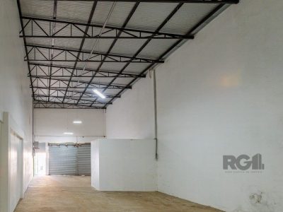 Depósito/Pavilhão à venda com 170m² no bairro Menino Deus em Porto Alegre - Foto 16