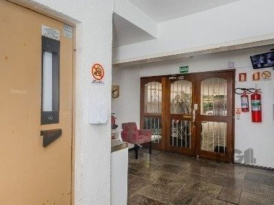 Apartamento à venda com 61m², 2 quartos, 1 vaga no bairro Rio Branco em Porto Alegre - Foto 4